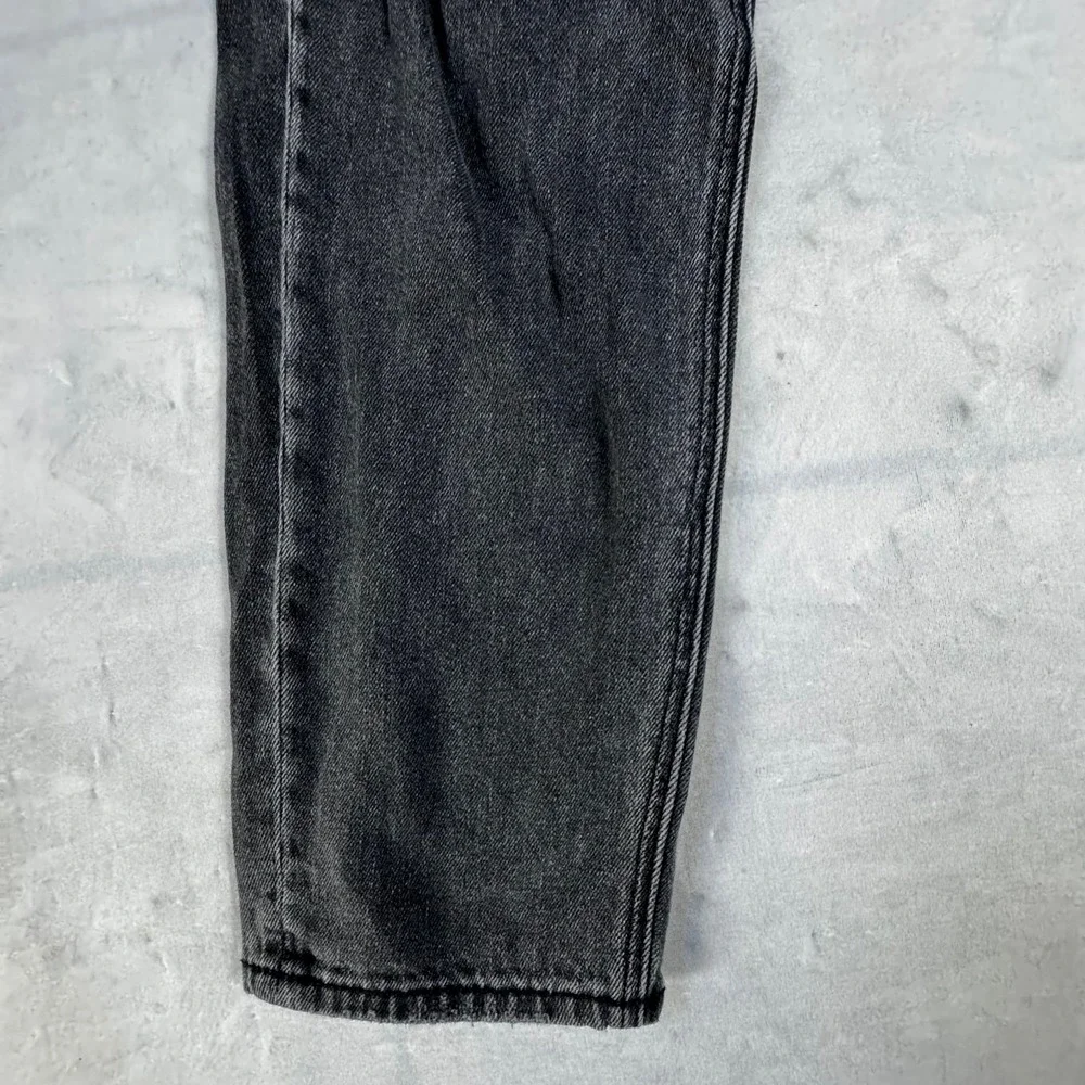 American Eagle Outfitters Womens Distressed Jeans Black Denim Tapered Leg 2‎ Reg